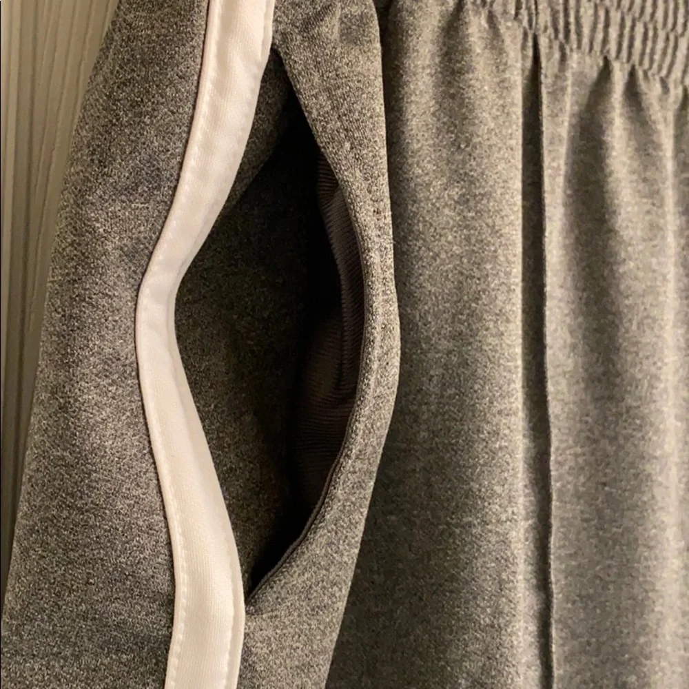 Athletic Works Heather Gray Soft Sweatpants Side Pockets Polyester-blend 20 XXL - Picture 3 of 6